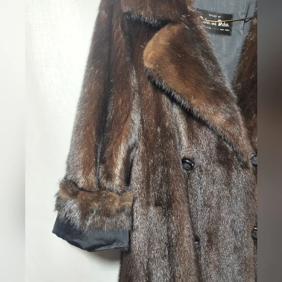 Dicker and Dicker Authentic Mink Fur Coat in Dark Brown Bev. Hills New York